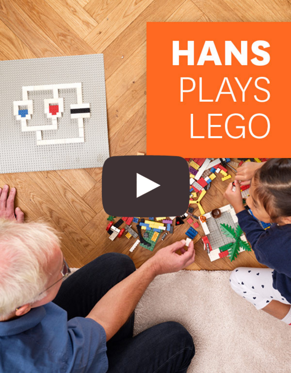 Hans plays lego